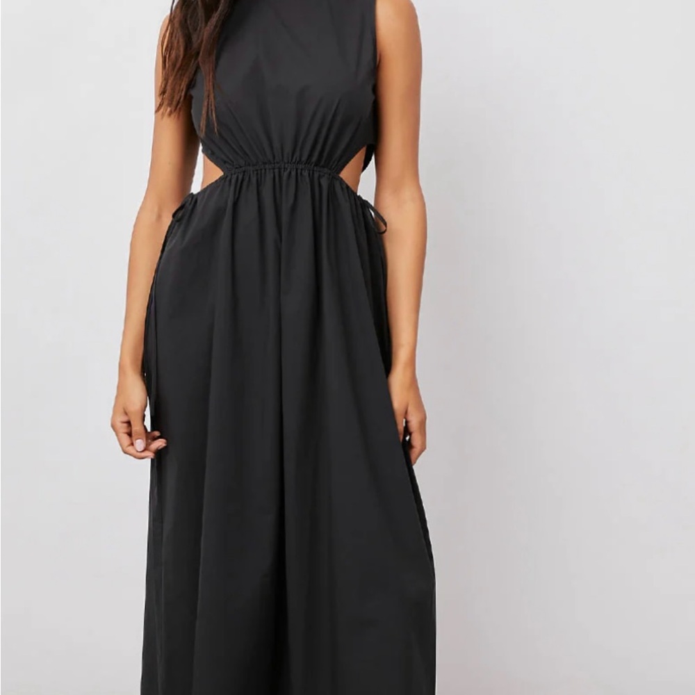 Elegant Black Sleeveless Dress